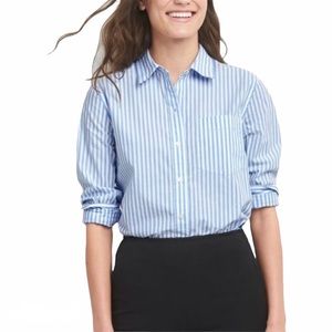 GAP Blue & White Boyfriend Fit Button-Up M